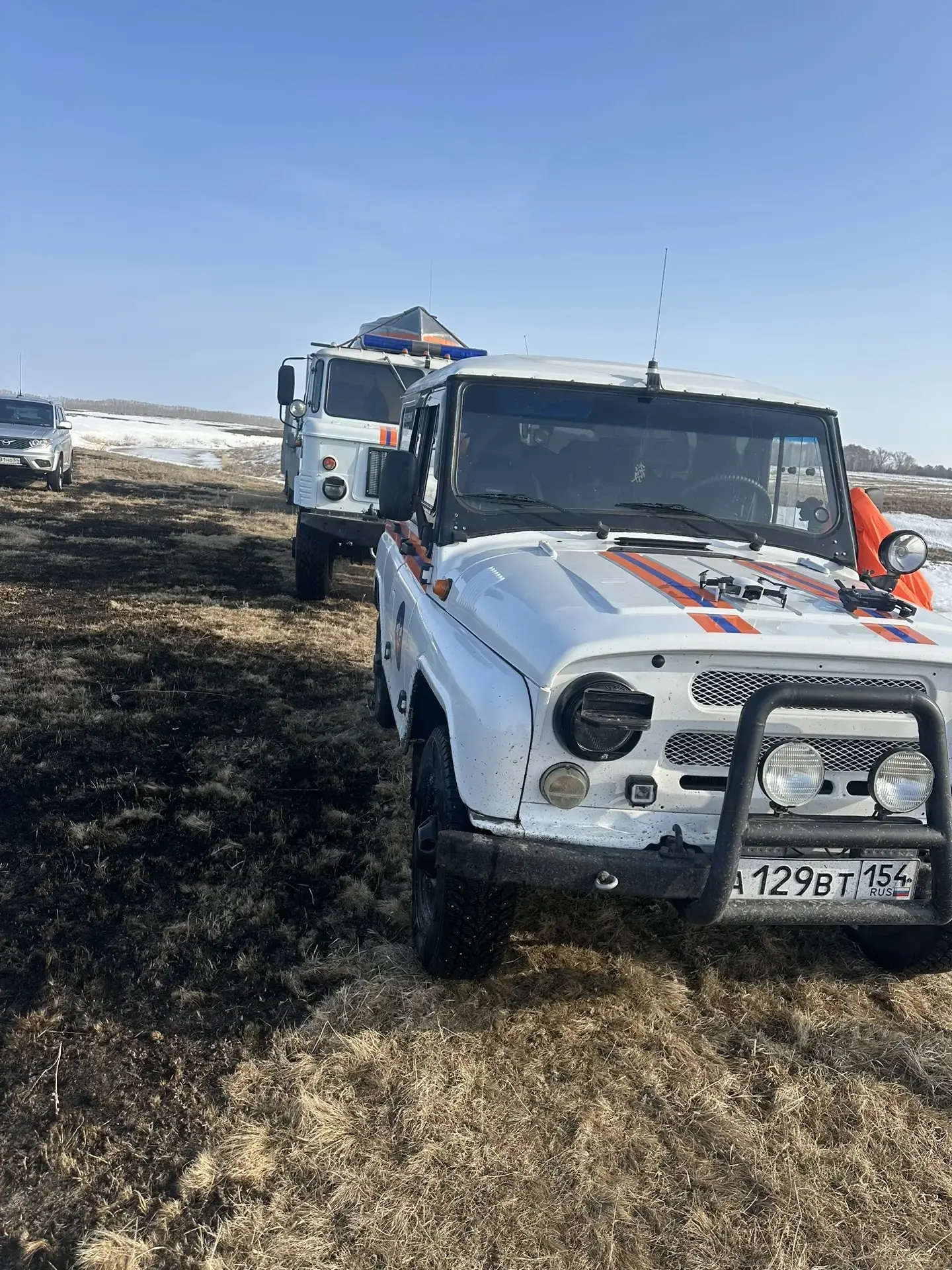 ❄️💣🌊Работы продолжаются: спасатели Карасукского ПСО обеспечили безопасность на трёх участках реки Ка