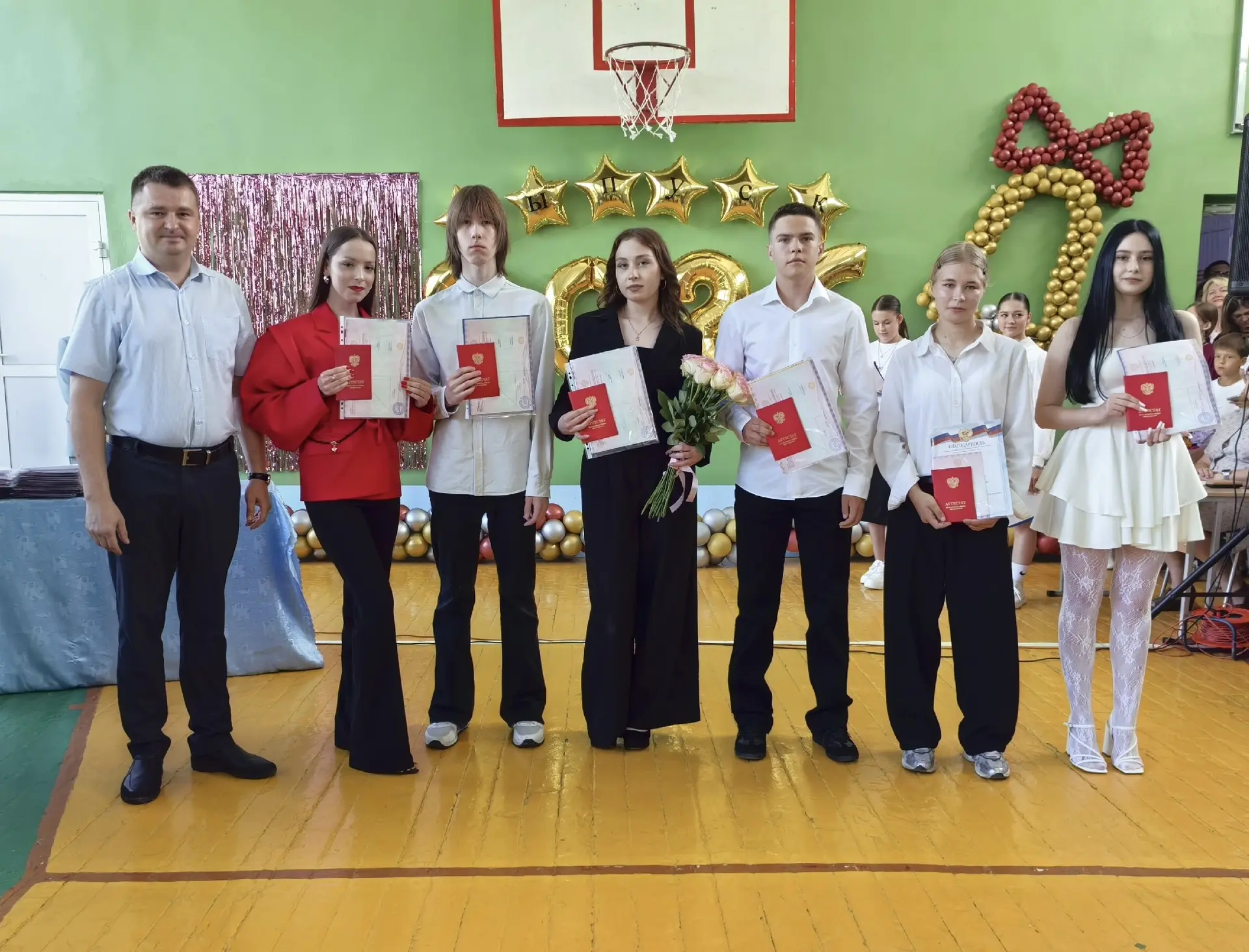 ✨Сегодня, 1 июля, прошло торжественное вручение аттестатов для выпускников 9-х классов.