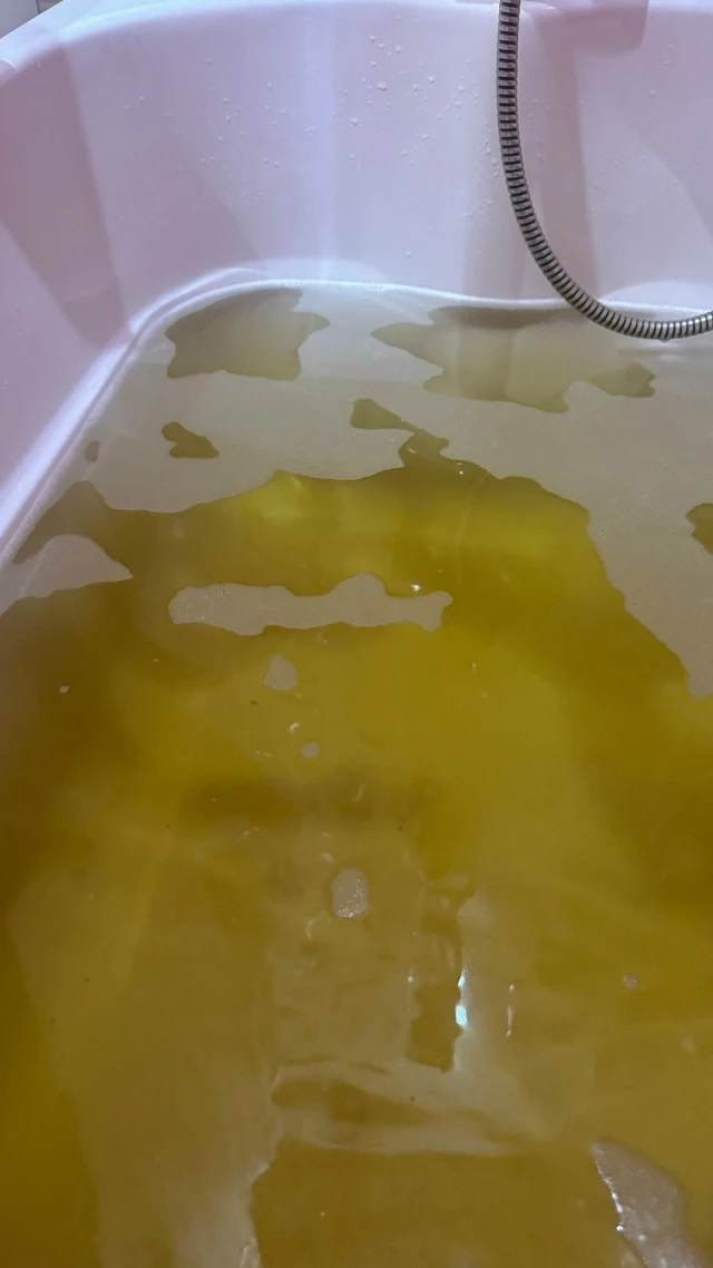 Воду в бассейне Урал смогли отбелить и очистить - удивительно 😅