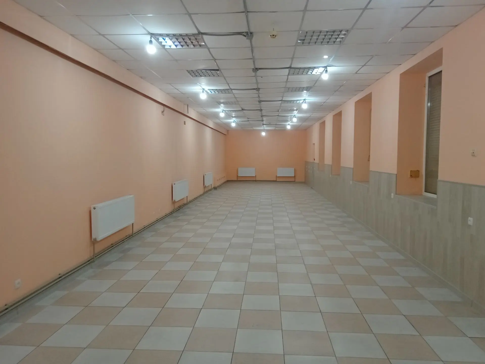 Сдам в аренду помещение площадью 185м²