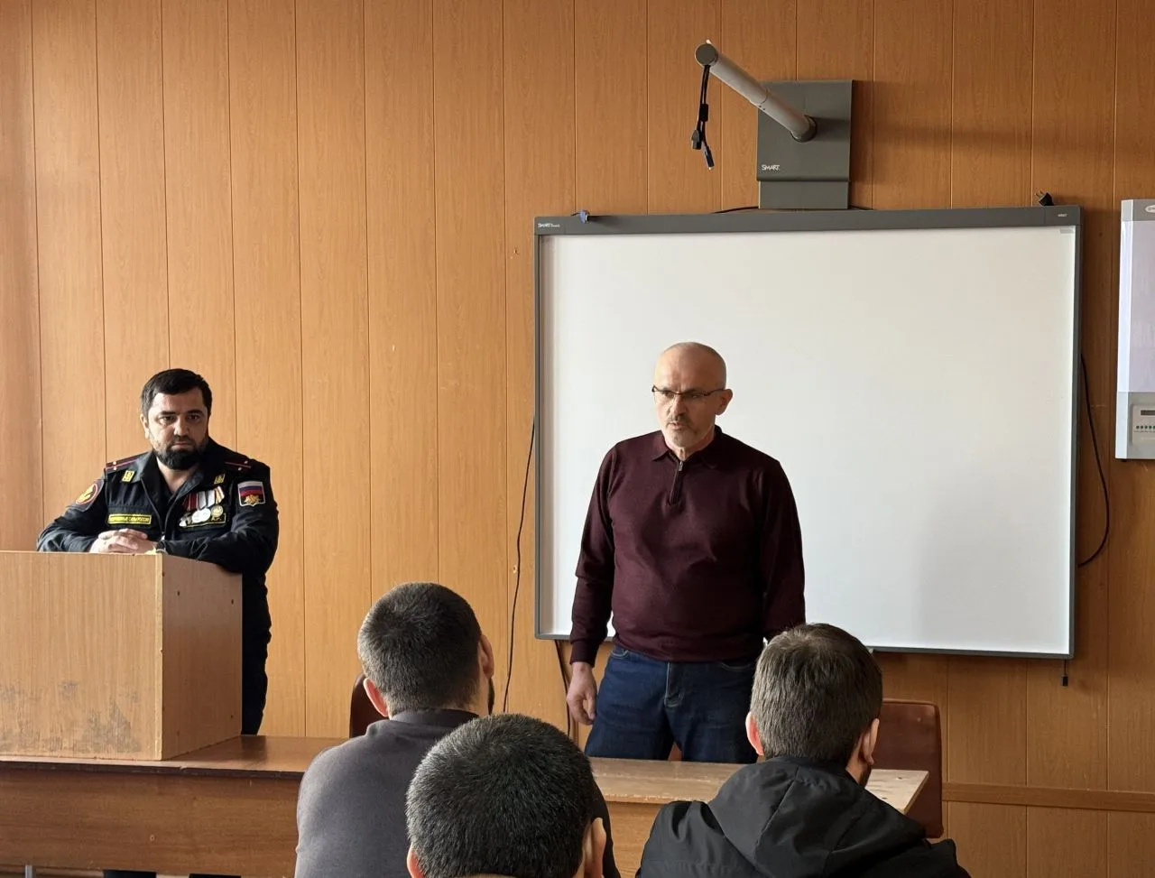 Кавалер ордена Мужества Арсен Мирзаев встретился со студентами ДГТУ⠀