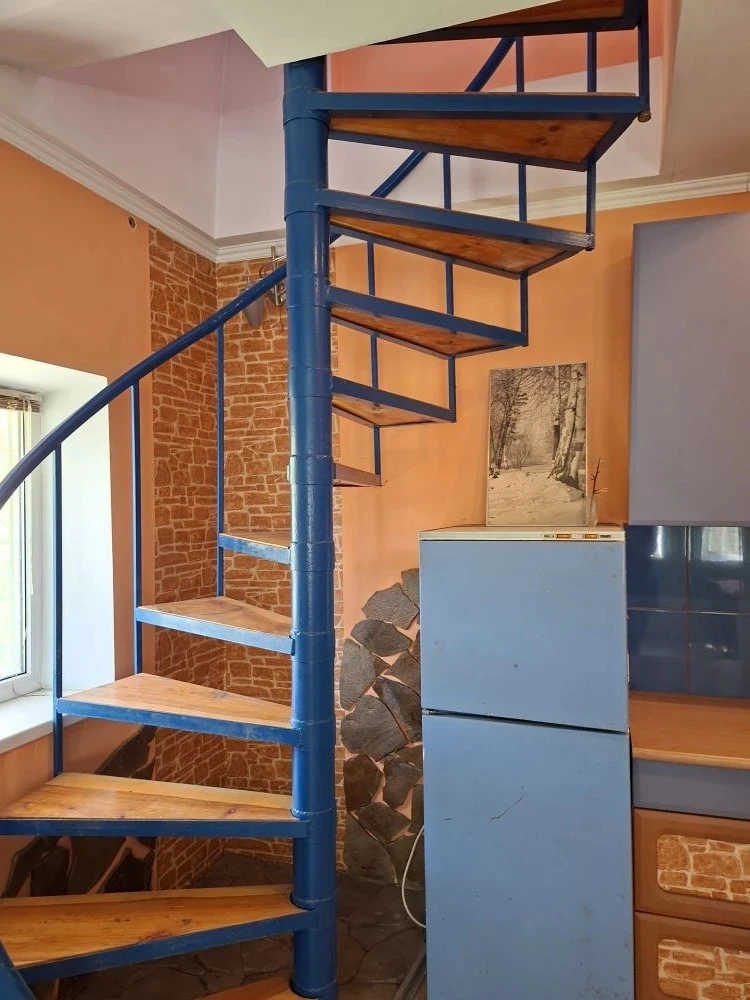 Продам двухэтажный дом 108 кв. м, участок 6 сот в садовом кооперативе Луч, Мангушский р-н, 15 мин. д