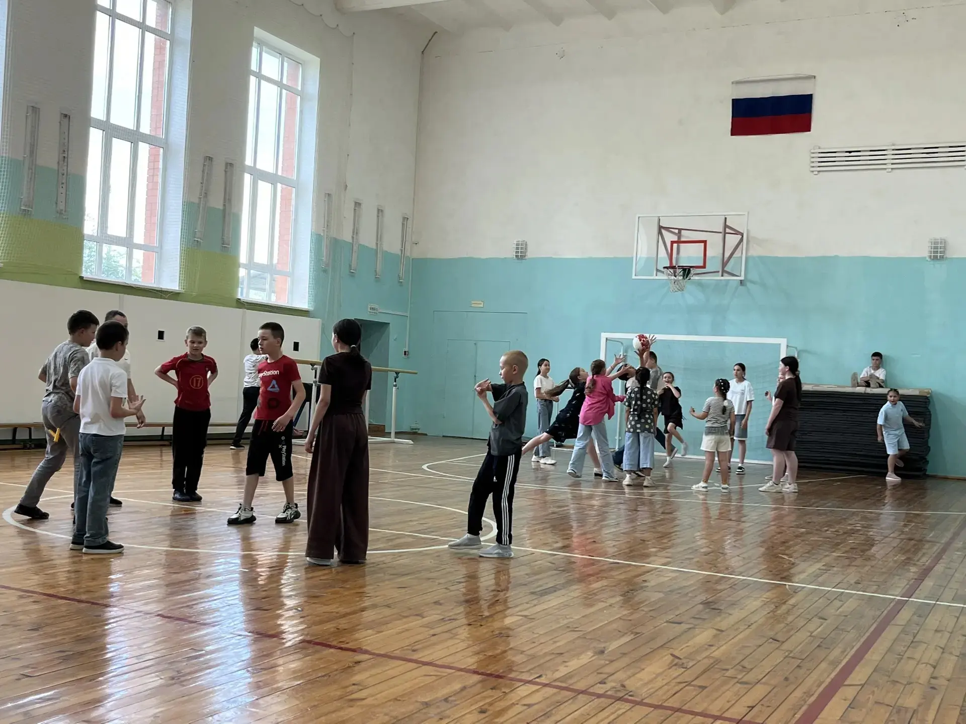 📝 Вторая неделя в пришкольном лагере «Олимп»: калейдоскоп событий!
🗓️ Вот и пролетела вторая, не м