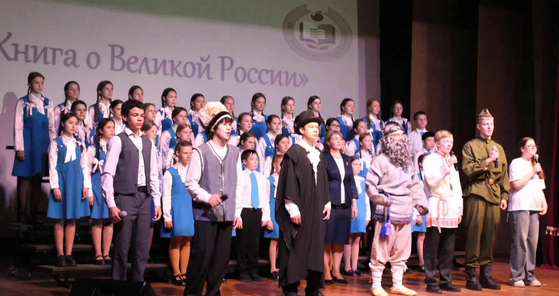 🏆 Одной из главных побед этого года стало получение нашей Гимназии звания лучшего учебного заведения