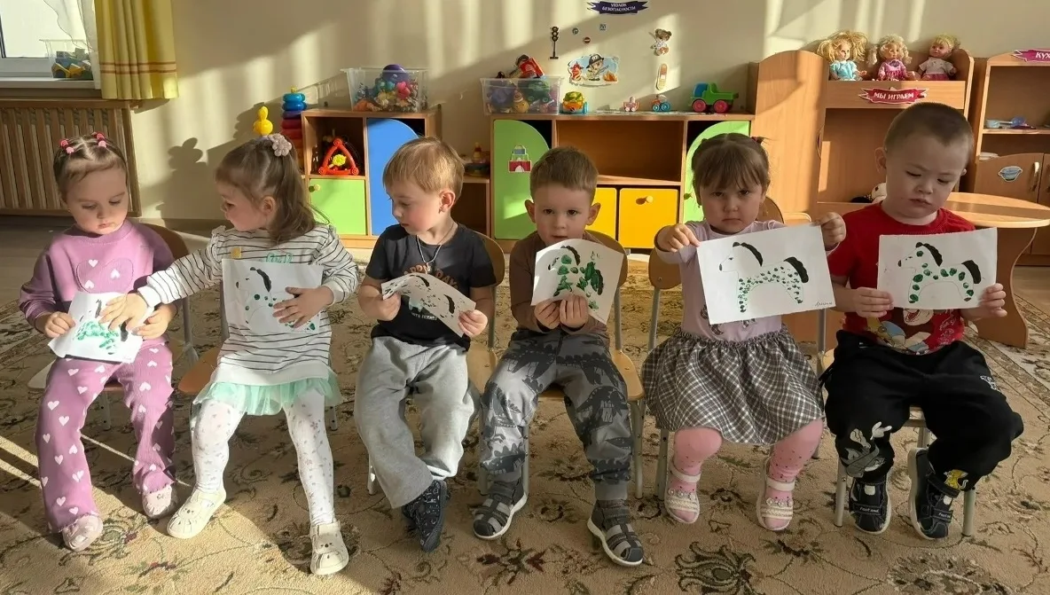 Тематический день юных художников и поэтов прошел в детских садах Советского района