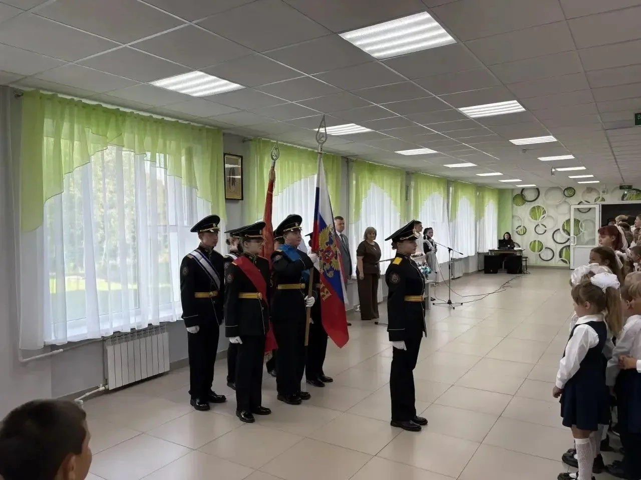 Торжественные линейки в честь Дня знаний прошли в школах Эртильского района, посвящённы...
