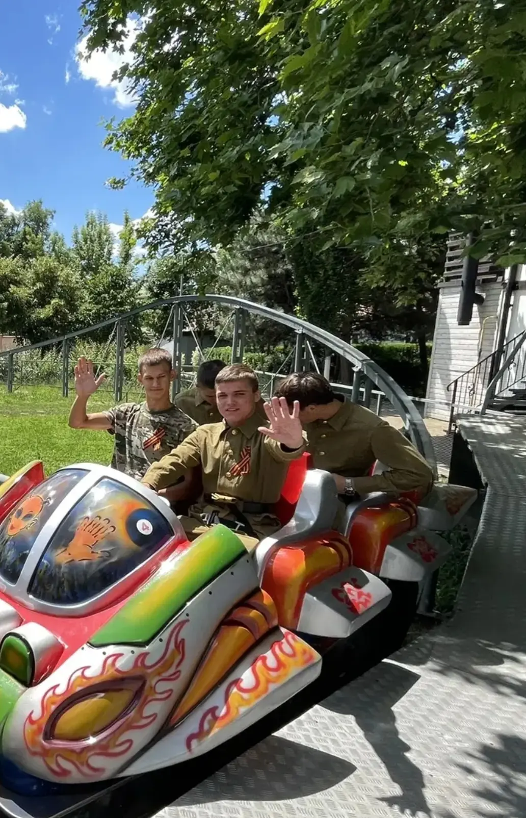🎢 Зарядились эмоциями на всю неделю!

Студенты Кубанского техникума социального развития решили, чт