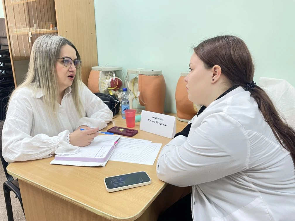👩‍⚕️Больше 300 студентов-медиков получили консультацию от работодателей на ярмарке вакансий  Меропри
