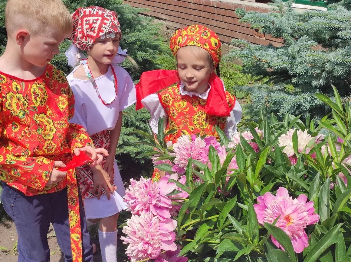 #ДеньРоссии #посадимЦветы