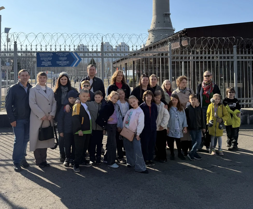Время с пользой 👍  🙋🏻‍♀️🙋🏼‍♂️ Ученики 2Л класса с родителями и классным руководителем побывали на эк