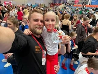 Гордимся лицеистами! Герасимова Анна и Гайдукова Виталина в составе коллектива танцевального простра