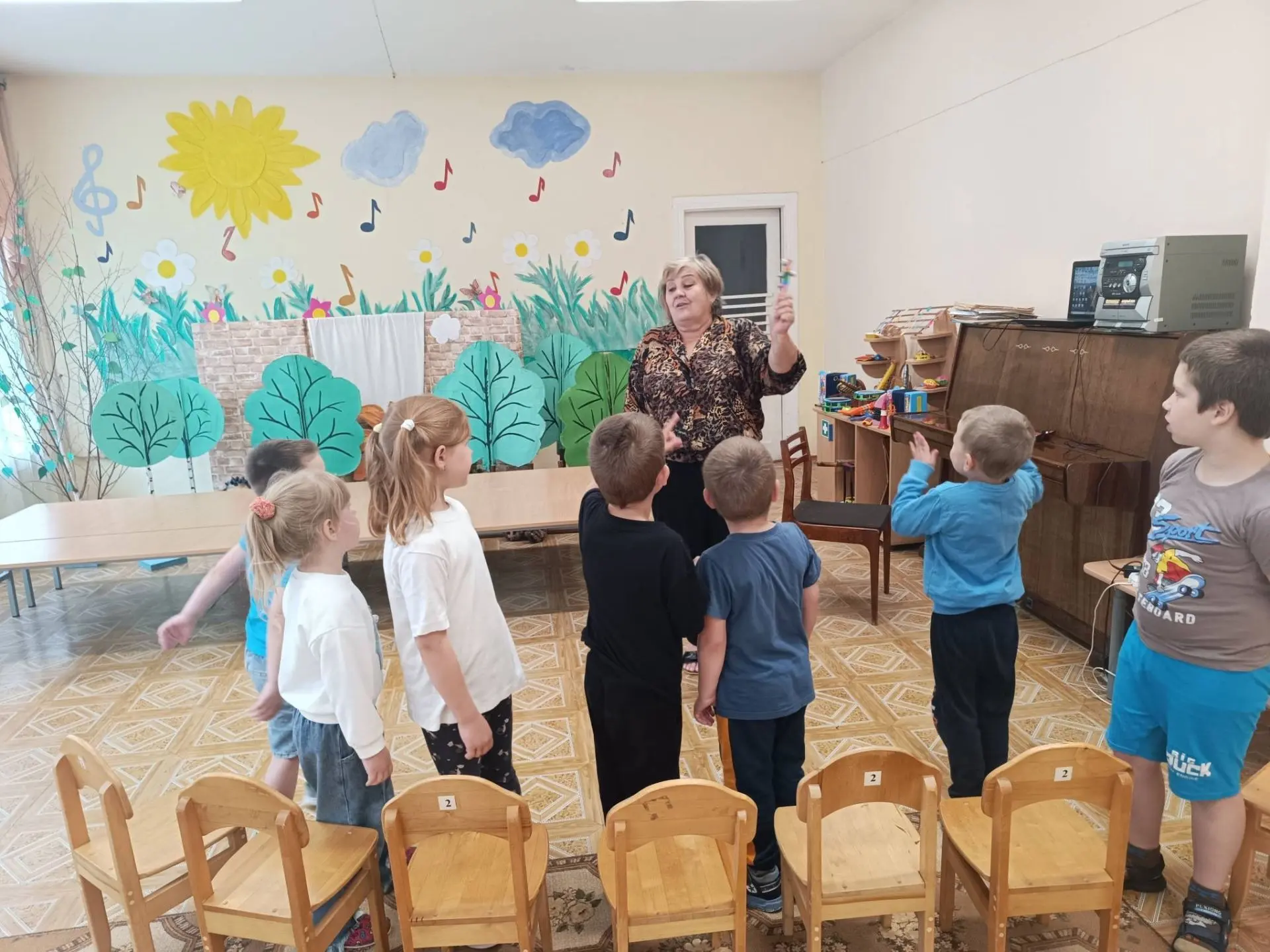 Дети и музыкальные инструменты
🎵🎵🎵  Музыка - одно из самых сильных и ярких средств воспитания дет