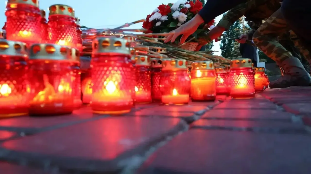 22 июня в «День памяти и скорби» в 4 часа утра в Парке Победы состоялось мероприятие, в котором прин