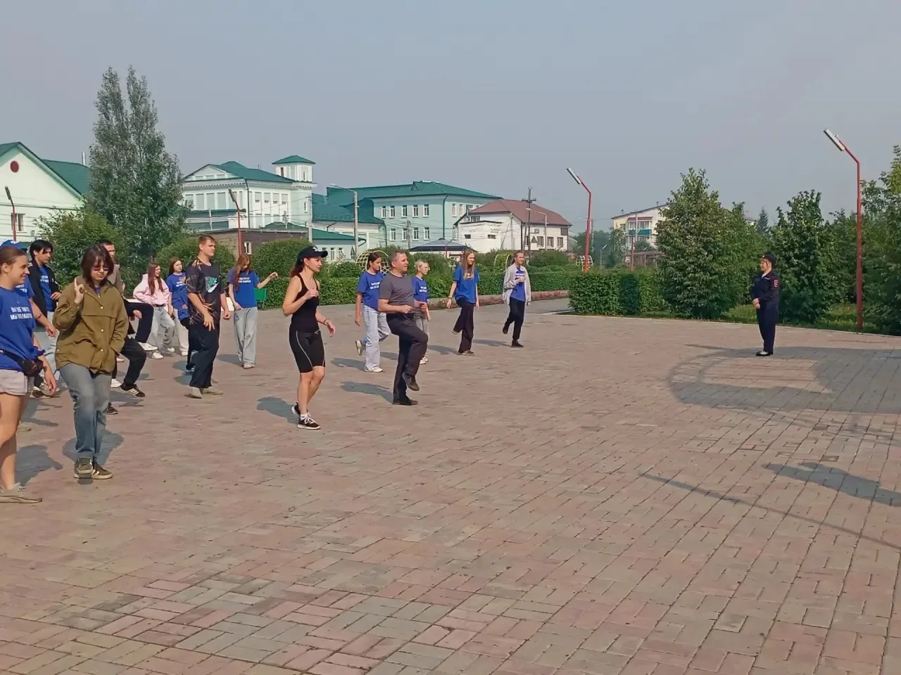 Зарядись энергией вместе с полицией! 🚔🏃‍♂

В Боготоле прошла Всероссийская акция «Зарядка со страж