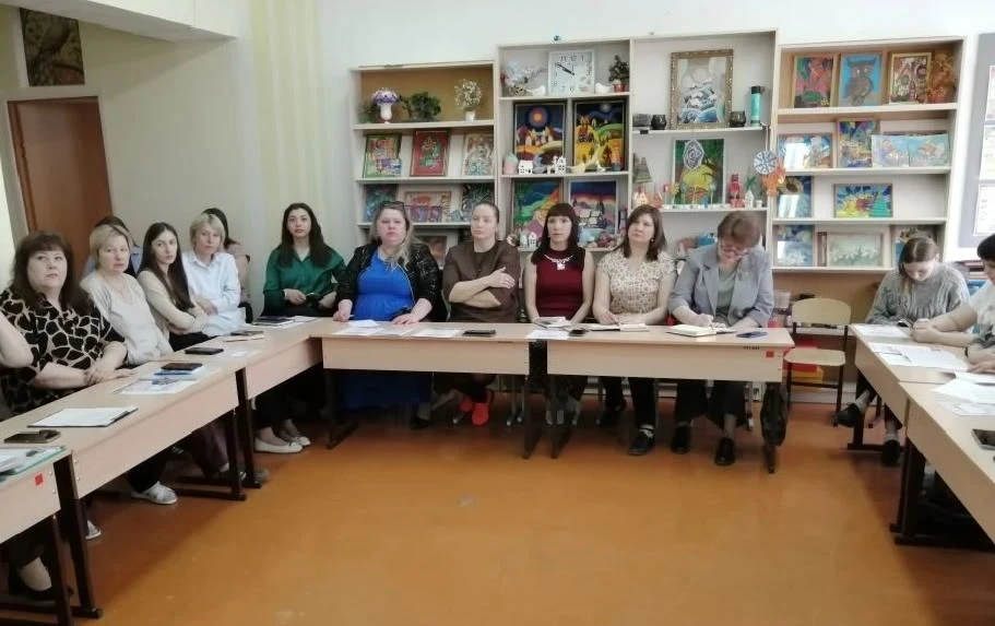 🎓 В Центре творчества состоялся педагогический совет «Современные подходы и инновацион...