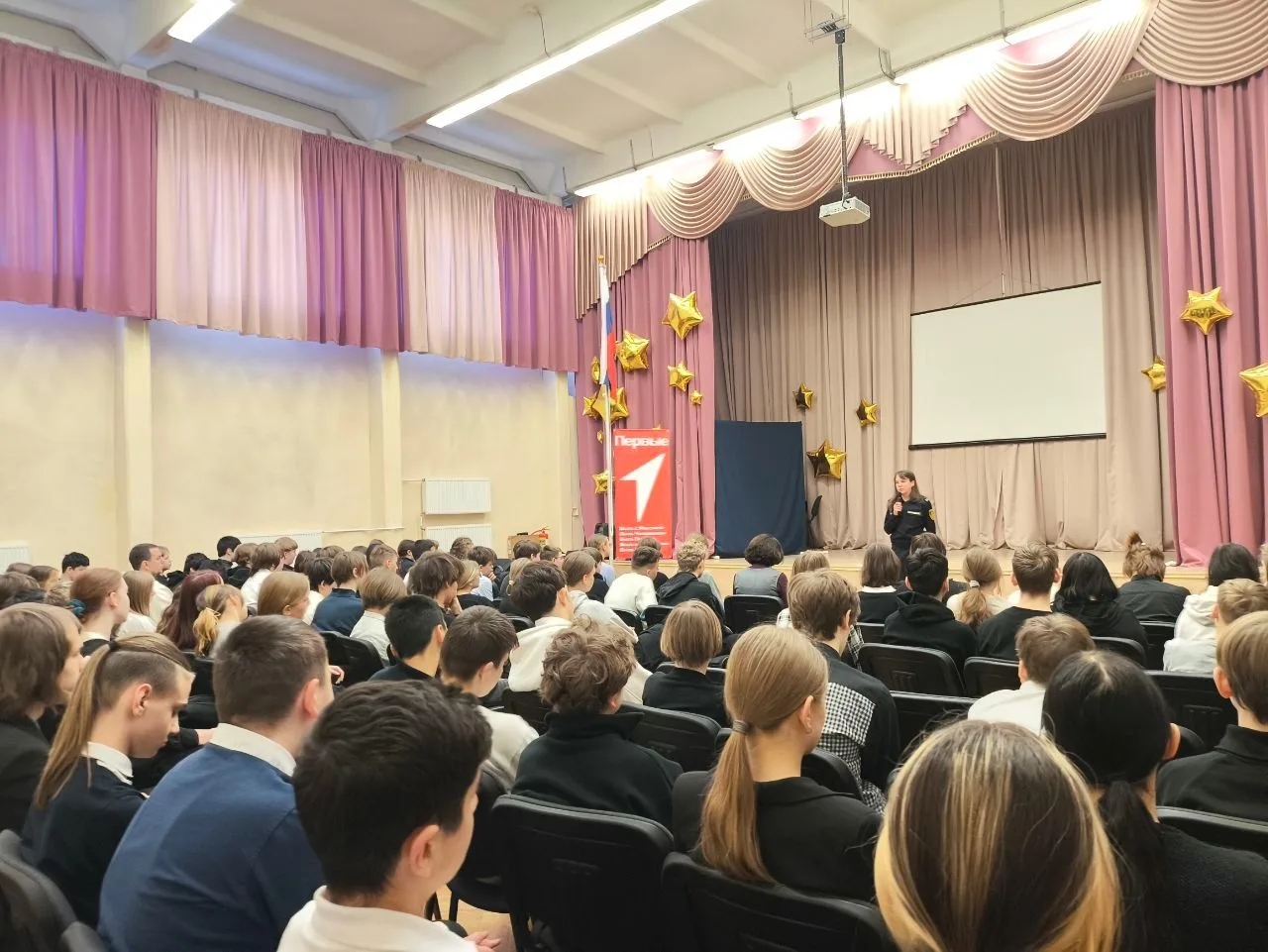 🚒 Пожарно-спасательные отряды: главное за неделю  ⭐️ ПСО Адмиралтейского района На базе спортивной ш