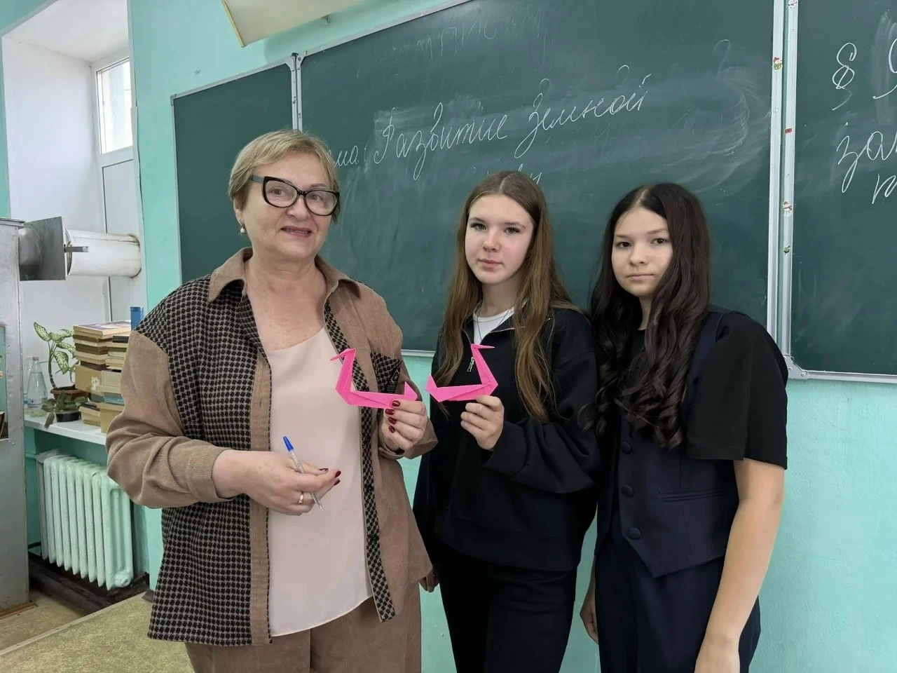 День учителя отметили в школах Воткинска 🌟