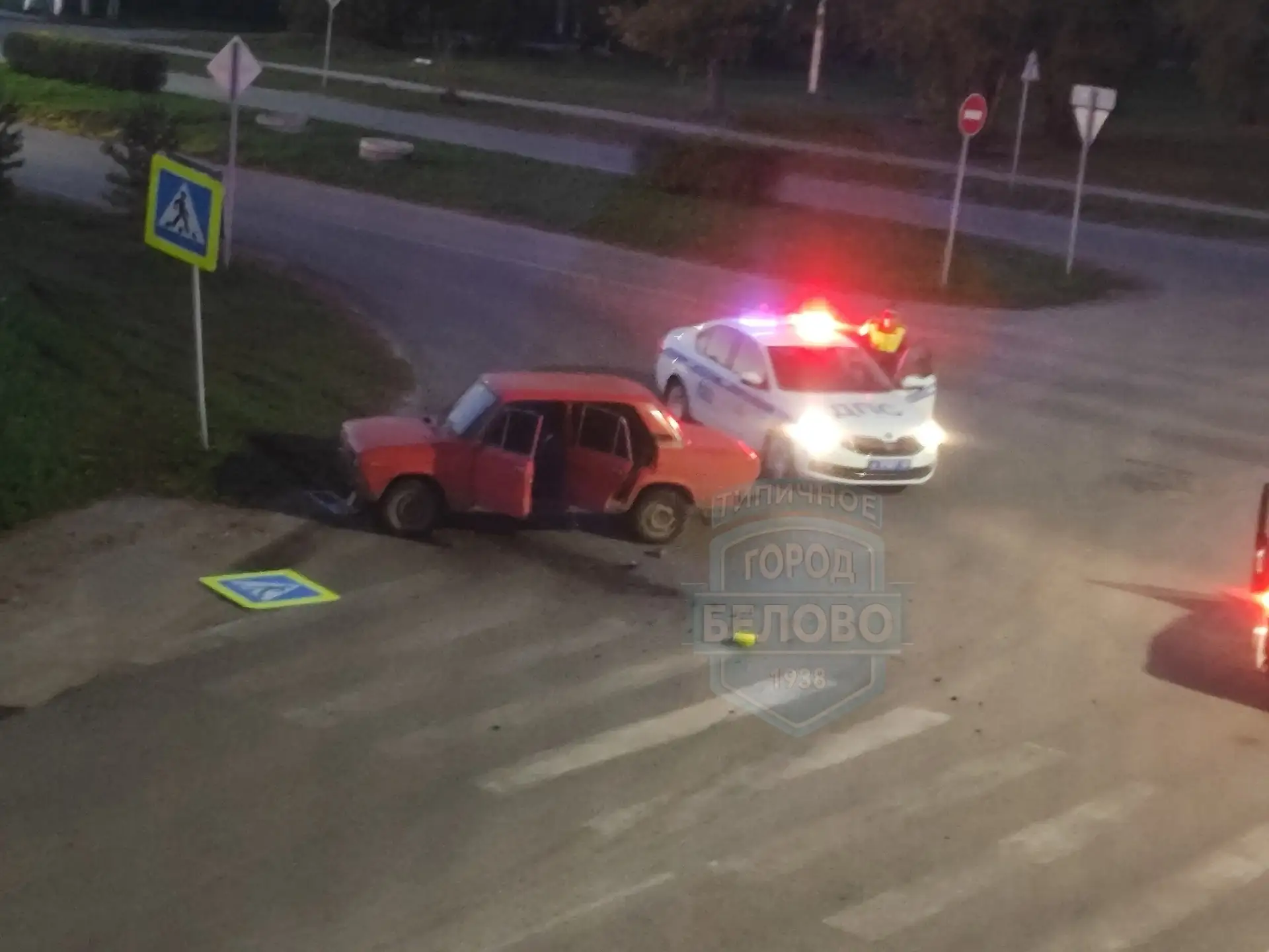 Вот такой финал погони, хорошо что не кого не сбили, за рулем были 4 подростка, шустро ...