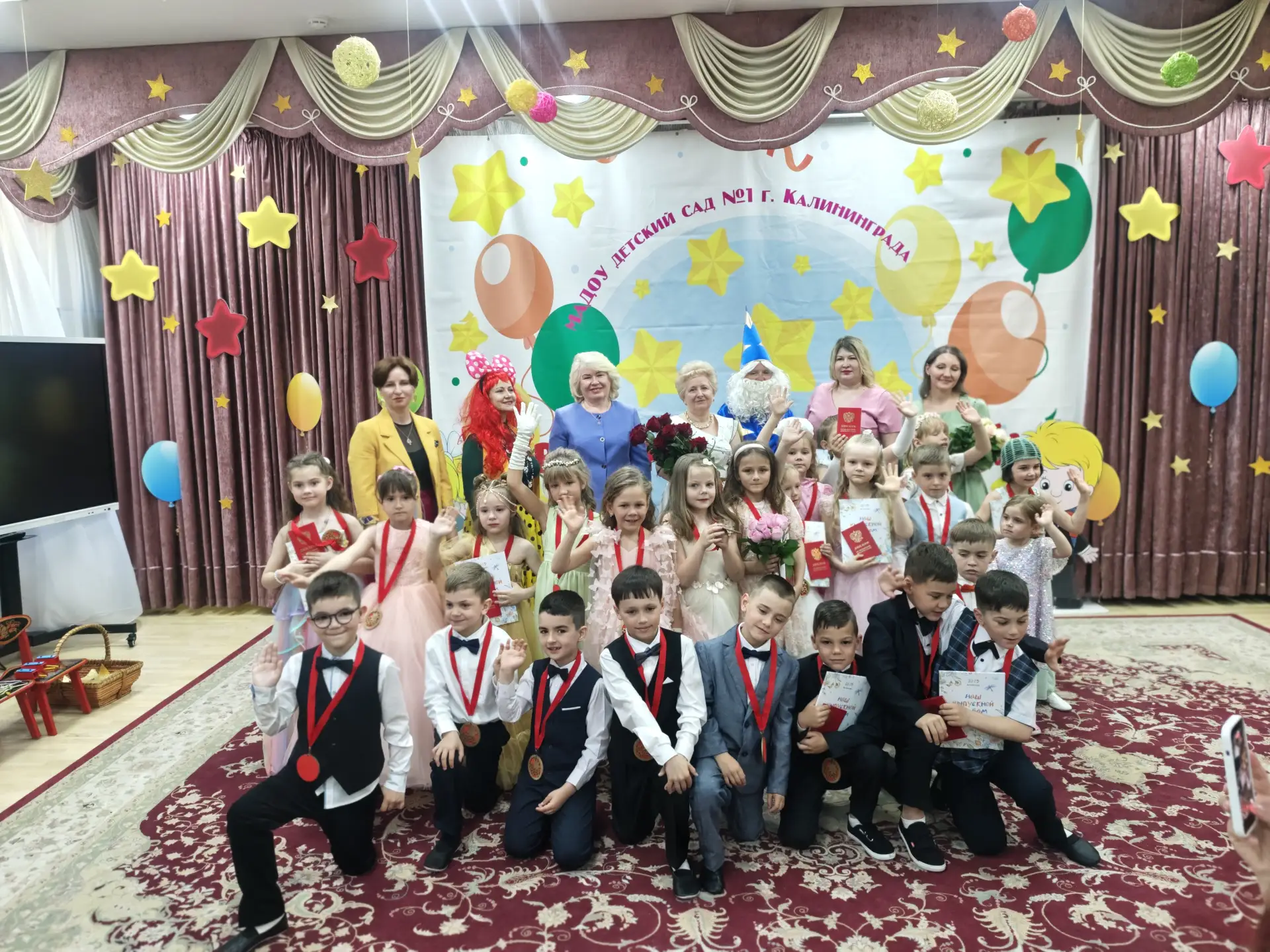 🎓 Прощай, детский сад! В группе №8 прошёл выпускной