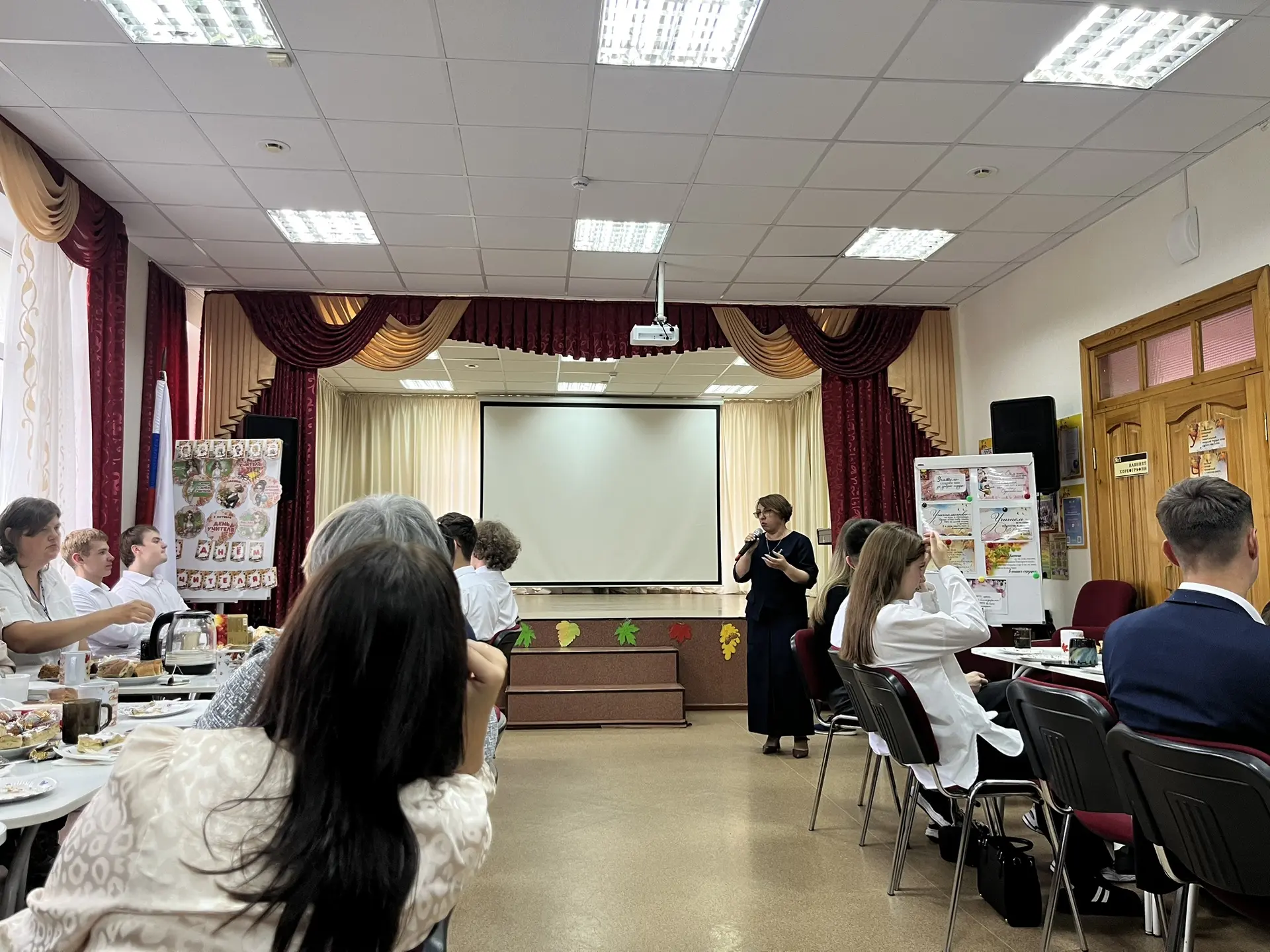 Сегодня в нашей школе  прошел концерт, посвященный Дню учителя! 🍂📚