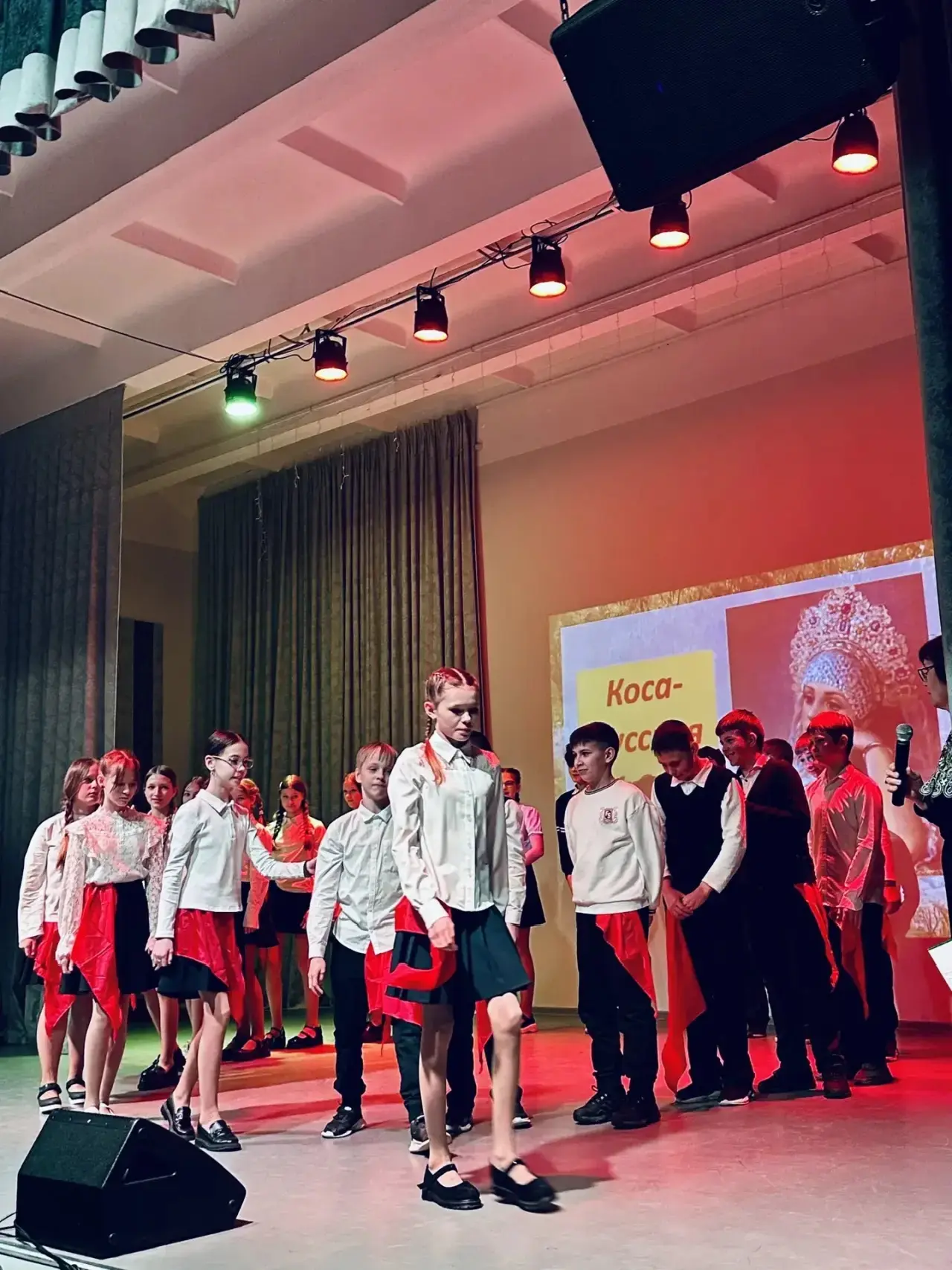 ✨ Конкурс «Коса — девичья краса»: море талантов и позитива! ✨  18 марта в нашей школе прошёл замечат