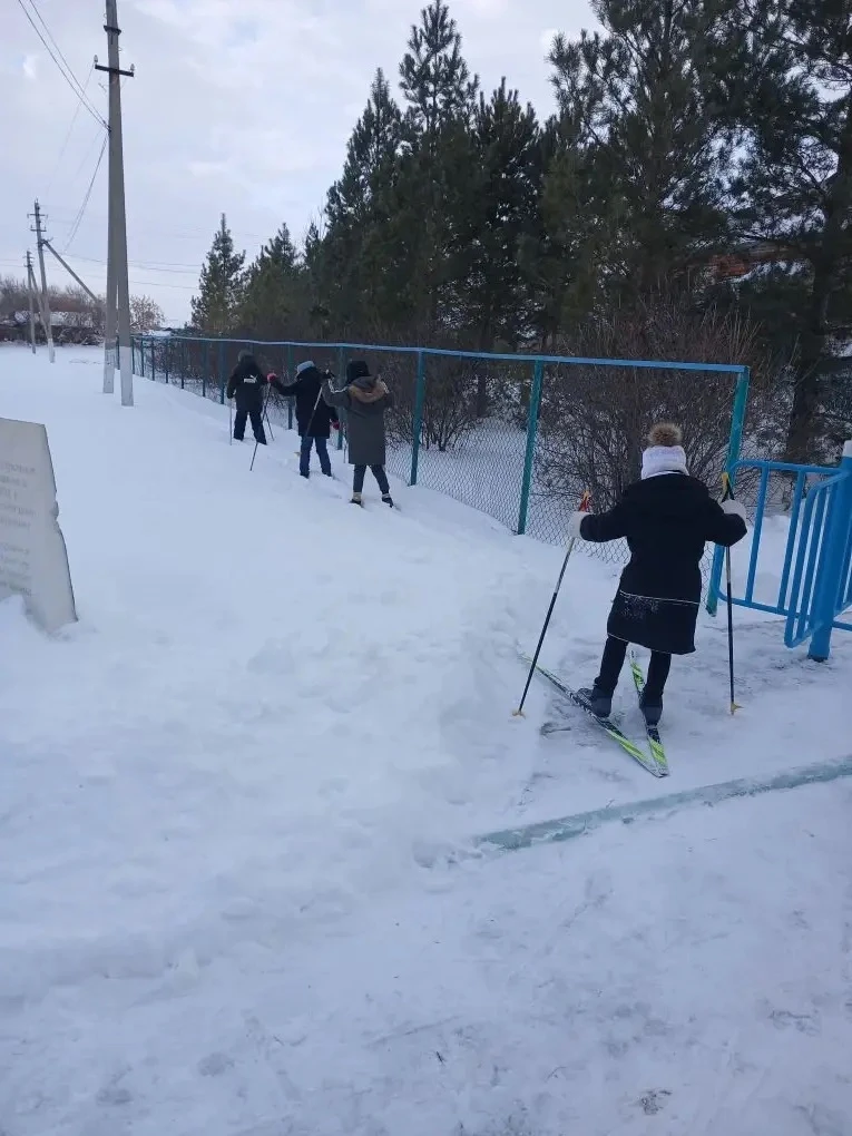 Каникулы с пользой

Ребята провели каникулы активно и весело! Под руководством своего любимого класс