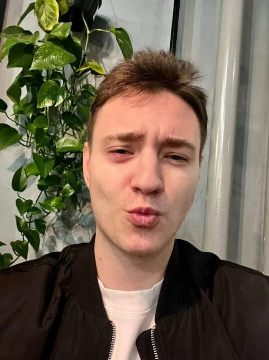 Доброго утречка😄

🔥 - доброе