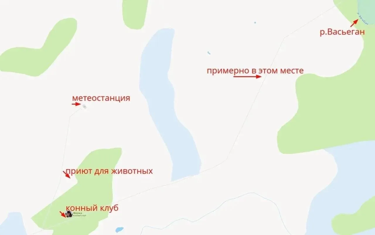 Трубы с канализацией которые идут от очистных вдоль дороги мимо конного клуба до р.Васьеган прорвало