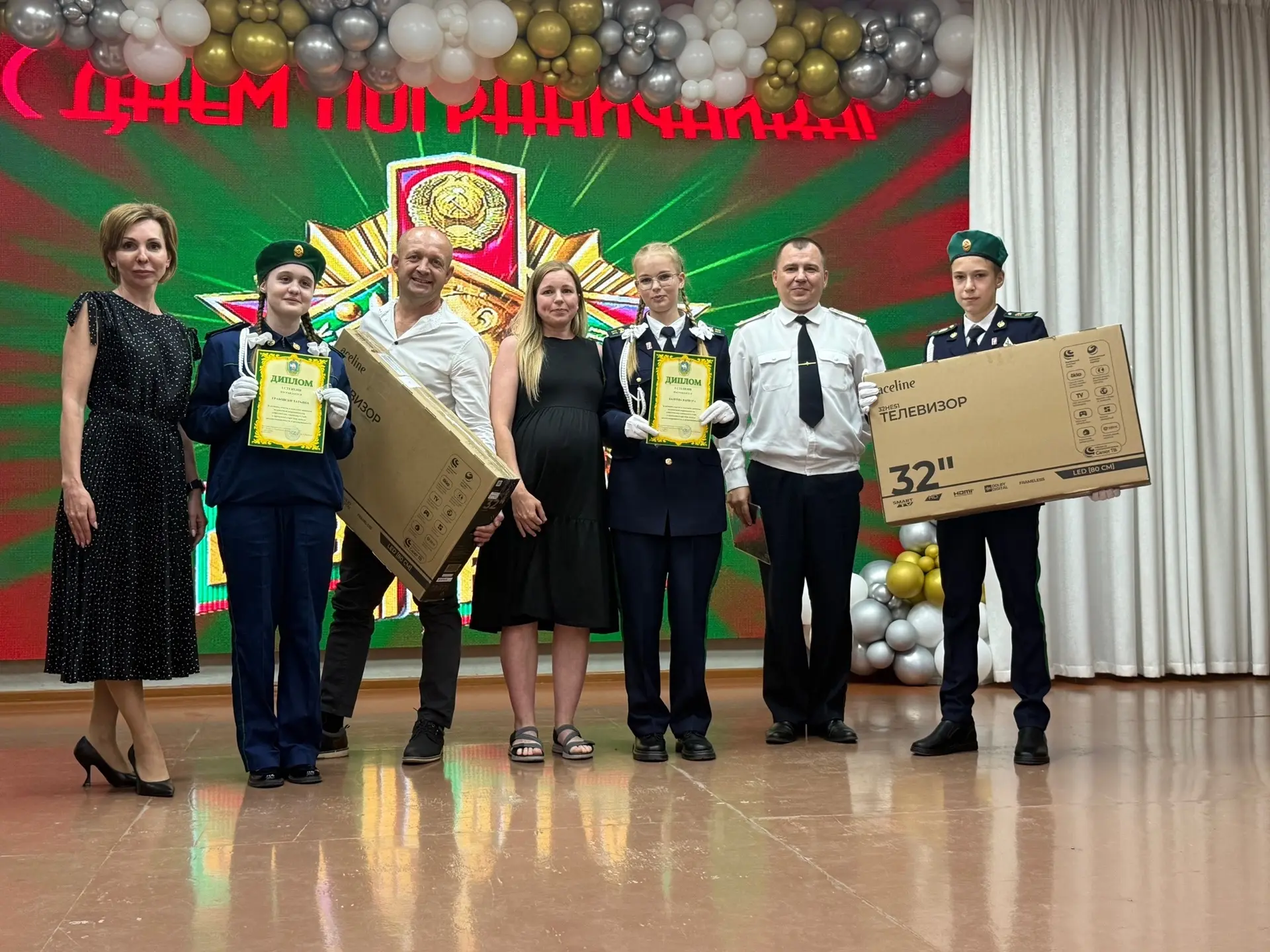 🇷🇺Торжественное мероприятие ко Дню пограничника: чествование лучших кадет🎖️