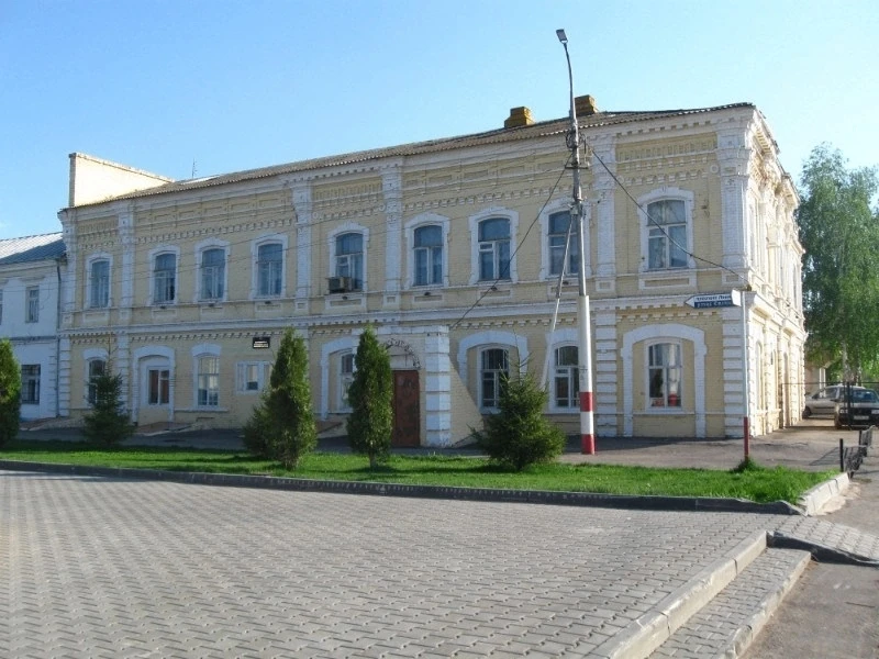 Колледж искусств в г. Марксе продолжает набор на подготовительные курсы отд. "Живопись"...