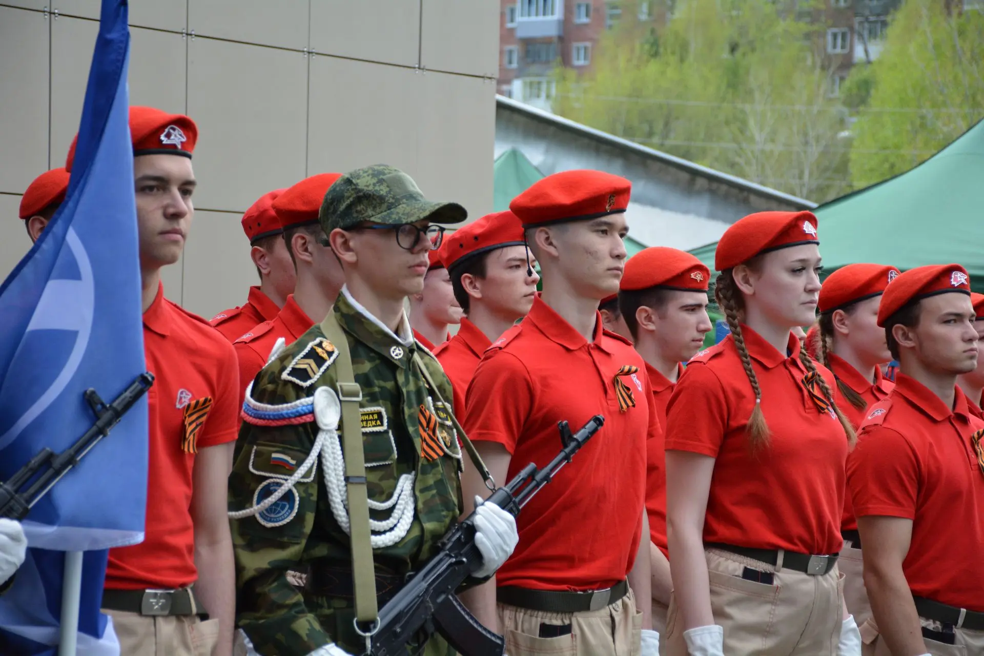 19 мая — День детских общественных организаций
Этот день — дань уважения всем, кто с юных лет включа