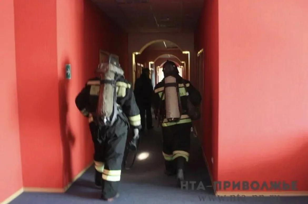 Возгорание ликвидируют на промпредприятии Салавата Башкирии после атаки БПЛА.
