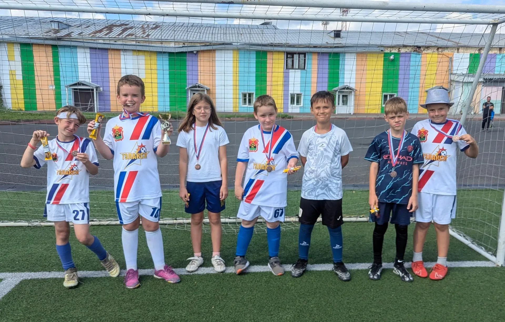 ⚽️ Наши футболисты — бронзовые призеры первой лиги  «Кубка Дня Шахтера 2026»! 🥉
