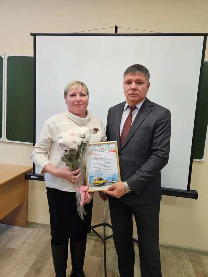 ТОРЖЕСТВЕННОЕ ВРУЧЕНИЕ НАГРАД  ПЕДИАТРИЧЕСКОЙ ПОДСТАНЦИИ      Сегодня  у нас был трогательный день. 