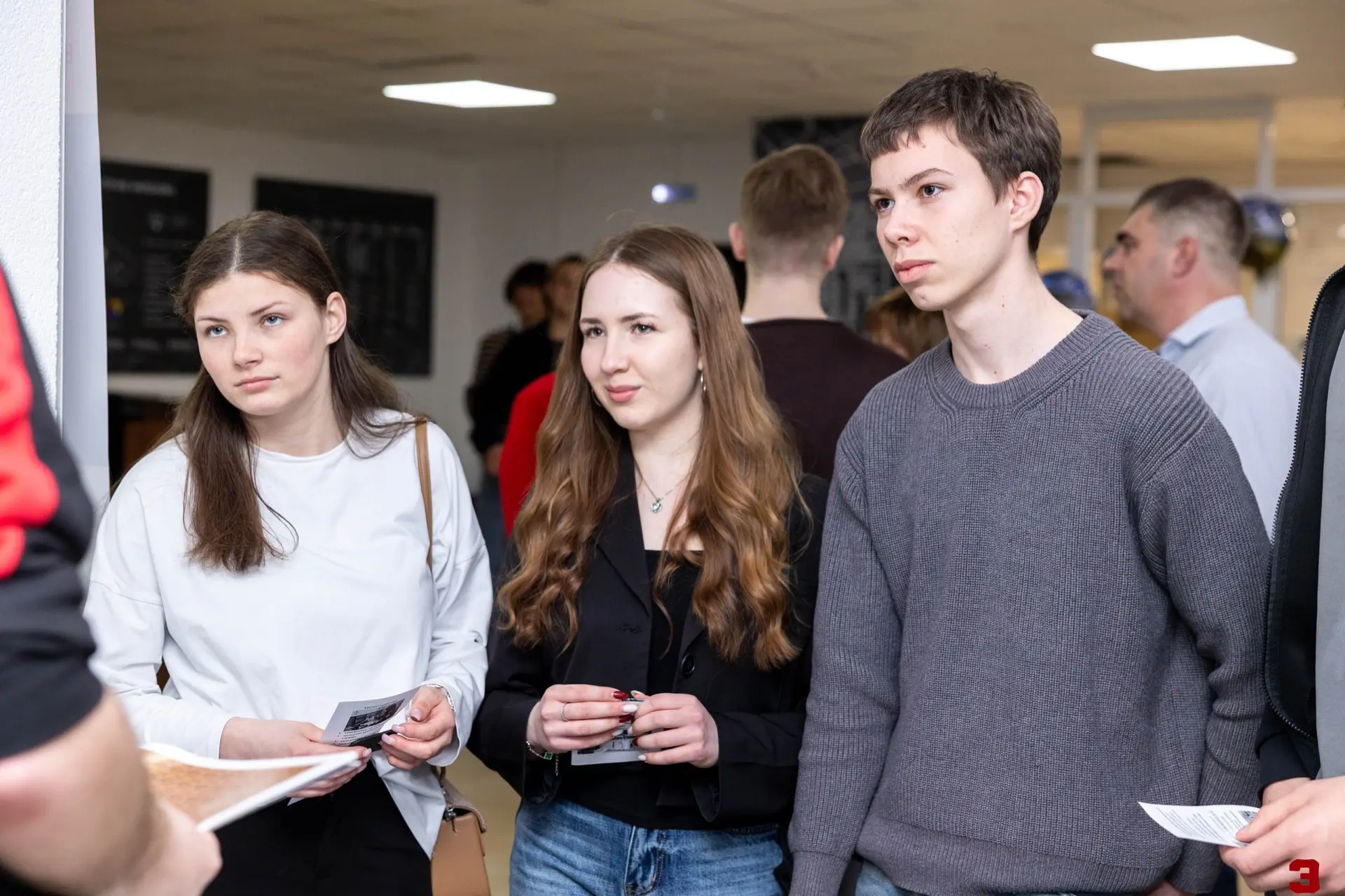 В Социально-экономическом институте СГТУ имени Гагарина Ю.А. прошёл День открытых дверей!  Более 250