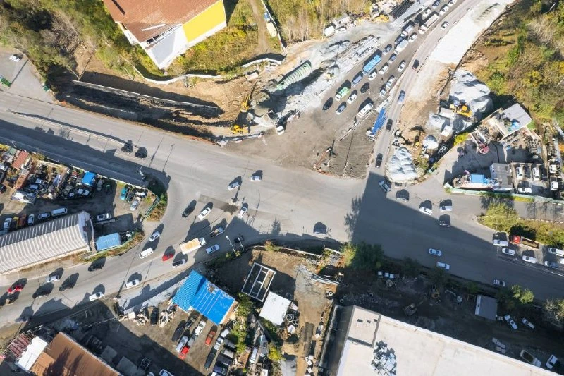 🚦 На перекрёстке открыли новые полосы
