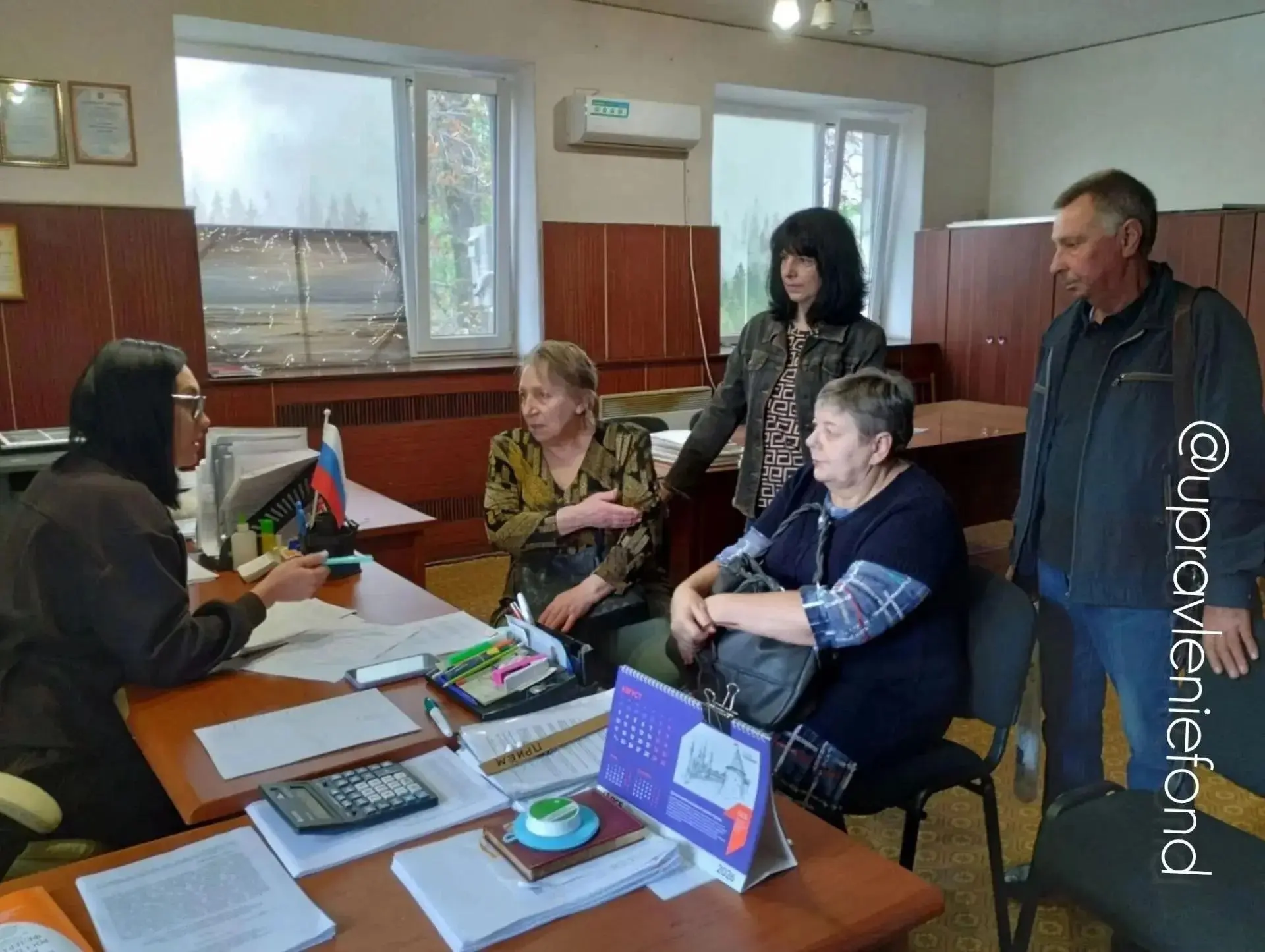 Глава филиала ЕРФ по управлению МКД Оксана Печеник провела серию личных встреч с жильца...