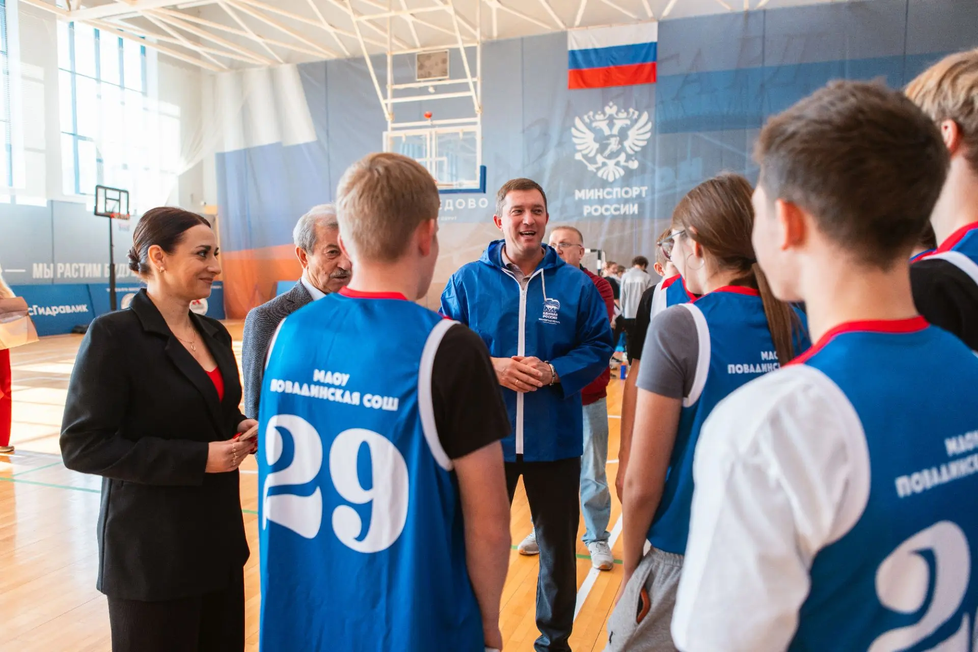 Сторонники Единой России встретились с участниками ГТО в Домодедове