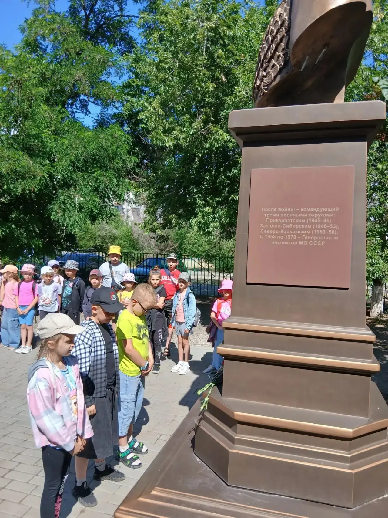 В лагере "Звёздочка" прошла линейка "Памяти".
🕯️ 22 июня - "День памяти и скорби".  85 лет назад ра
