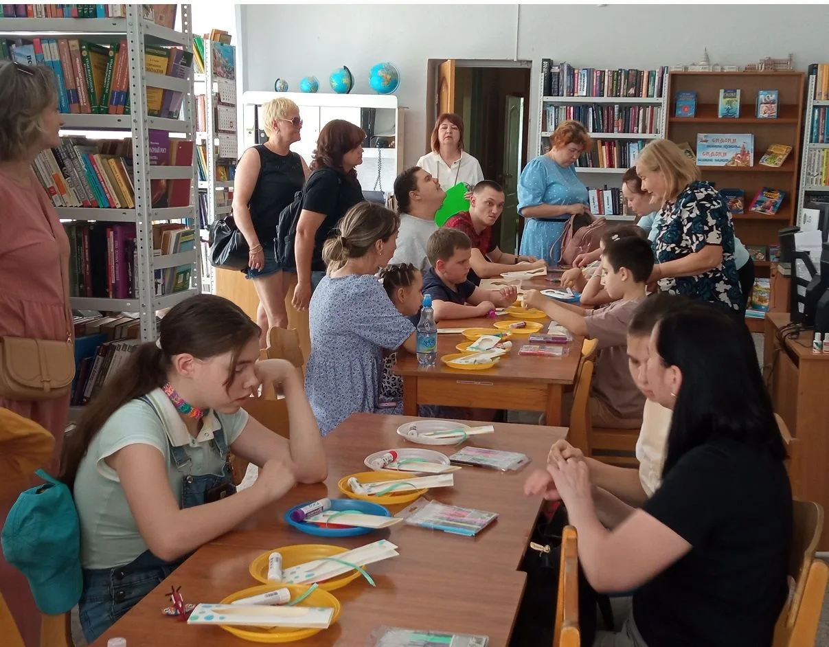 ➡️Познакомиться с неядовитыми рептилиями, узнать об их повадках и образе жизни, понять, что при прав