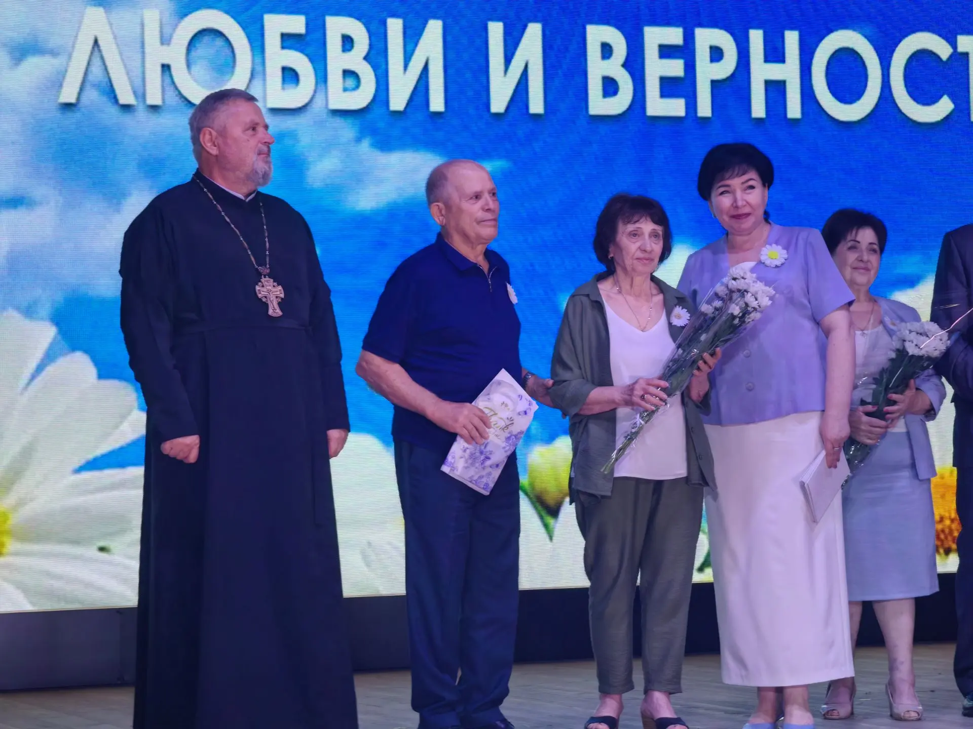 Есть праздники, что идут прямо от сердца. Сегодняшний День семьи, любви и верности в станице Курской