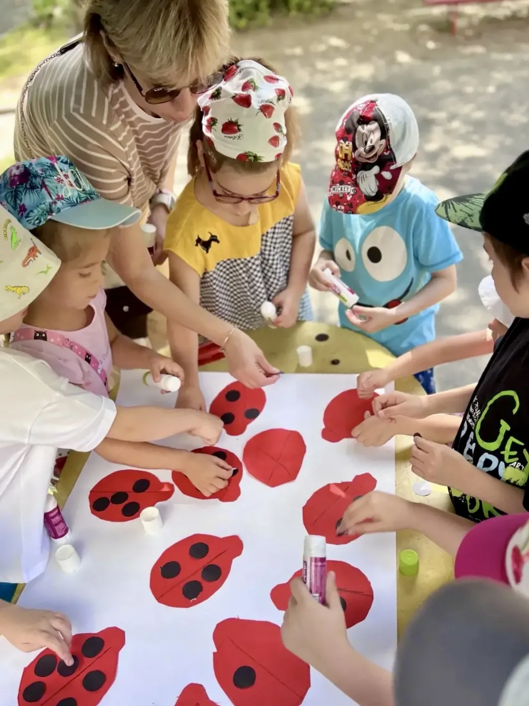 🐞 Маленькие жители большого мира!

🦋 Наши дошкольники отправились в удивительное путешествие в мир