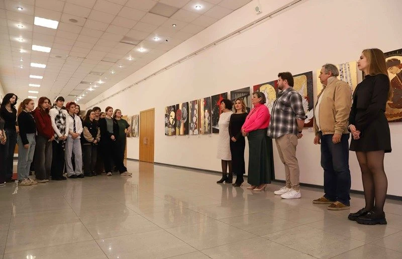 В КГИК открылась выставка "Монохром"  В фойе концертного зала Краснодарского государственного инстит