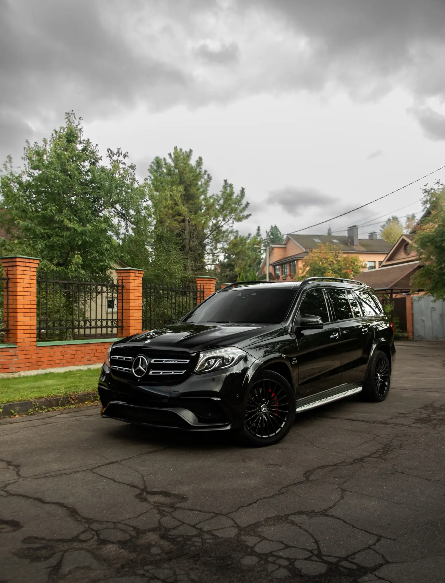 GLS 63 AMG - 5.5-литровый V8 битурбо на 585 сил. Двигатель уже гильзован работает отлич...