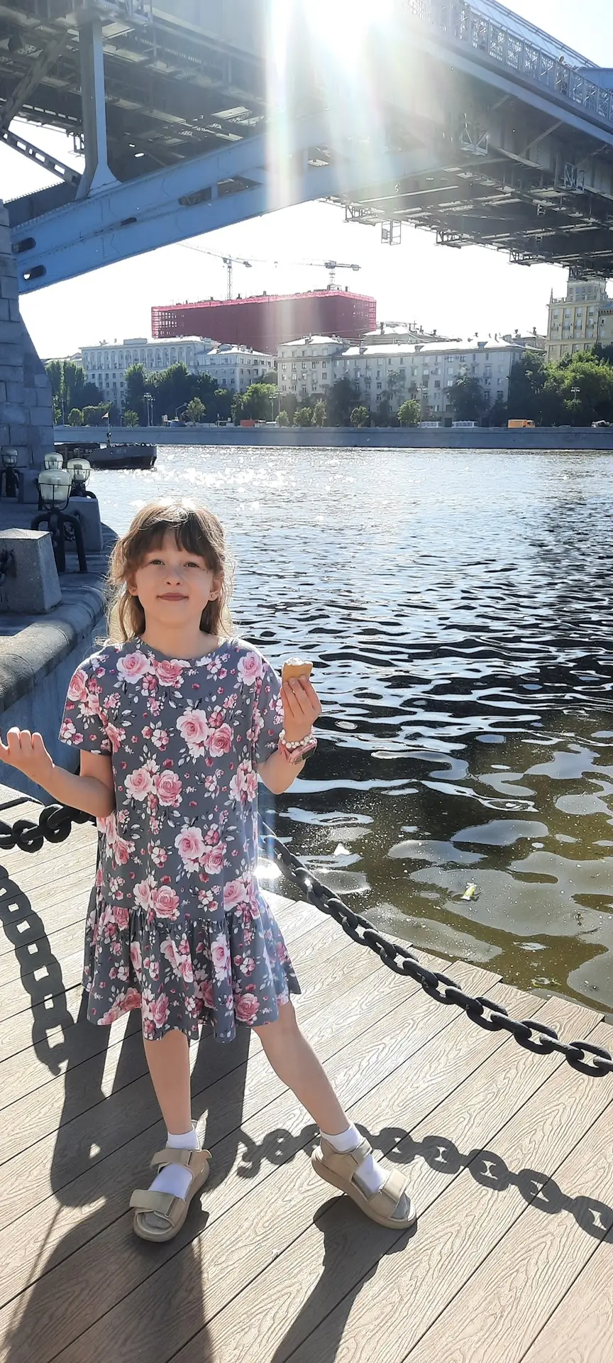Продолжаем нашу рубрику «Моё лето»! ☀️

Сегодня своими тёплыми дачными историями делятся Софья и Тая