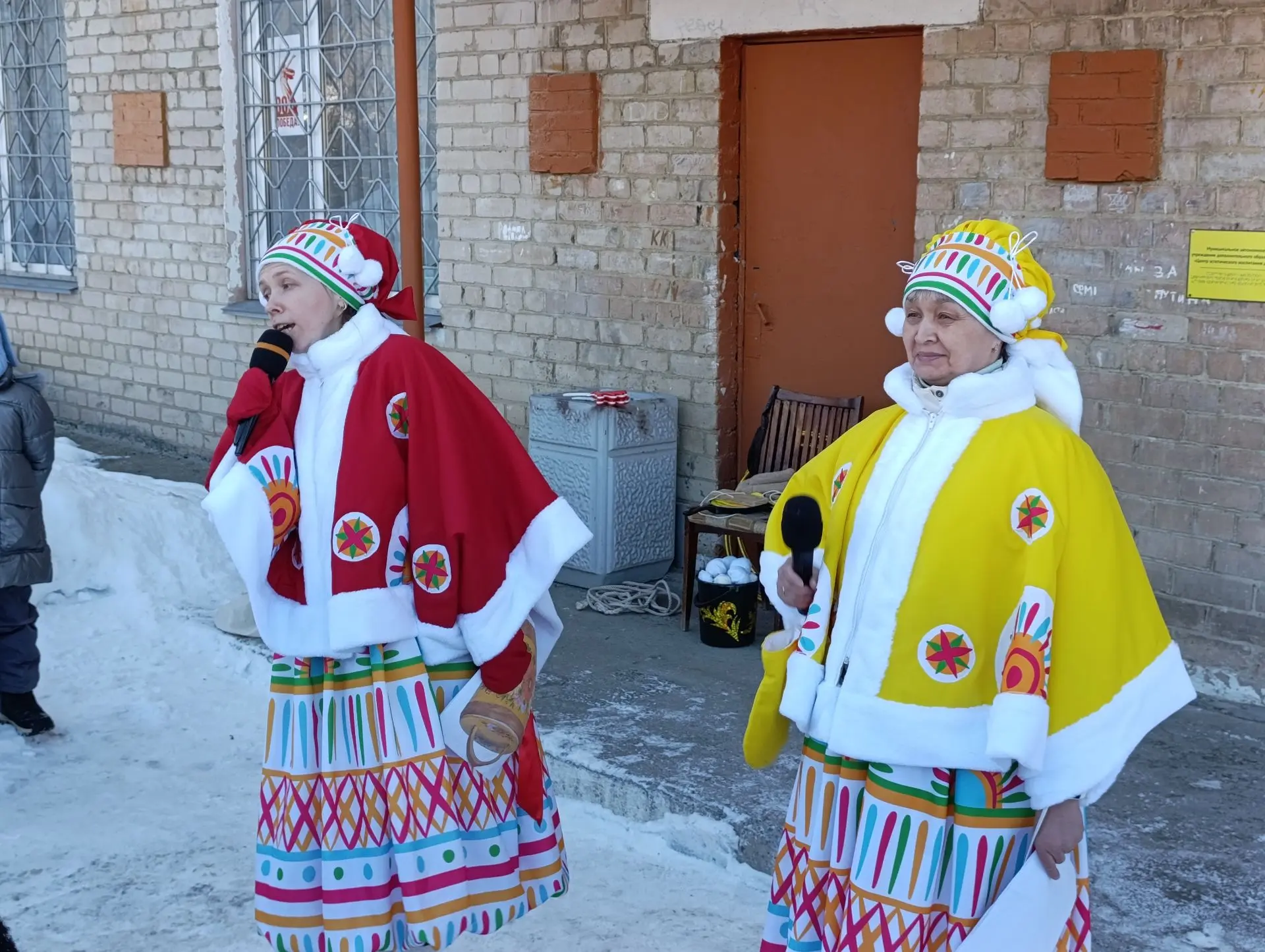 Масленицу провожаем - света, солнца ожидаем