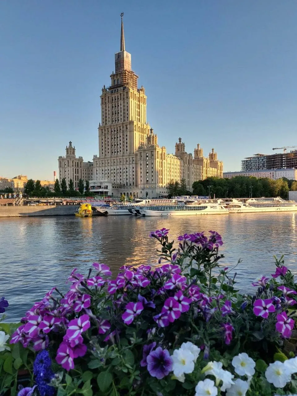 Утро в Столице