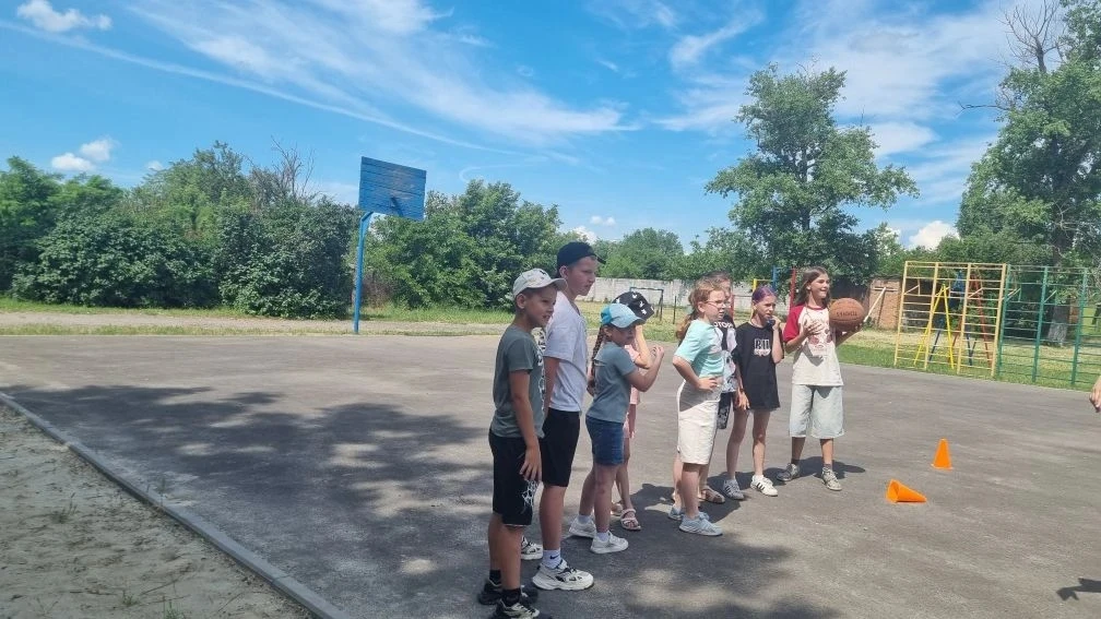 🌺 Счастливые каникулы в нашем пришкольном лагере "Дружба" 
🌺 Если долго, долго, долго,
Если долго 