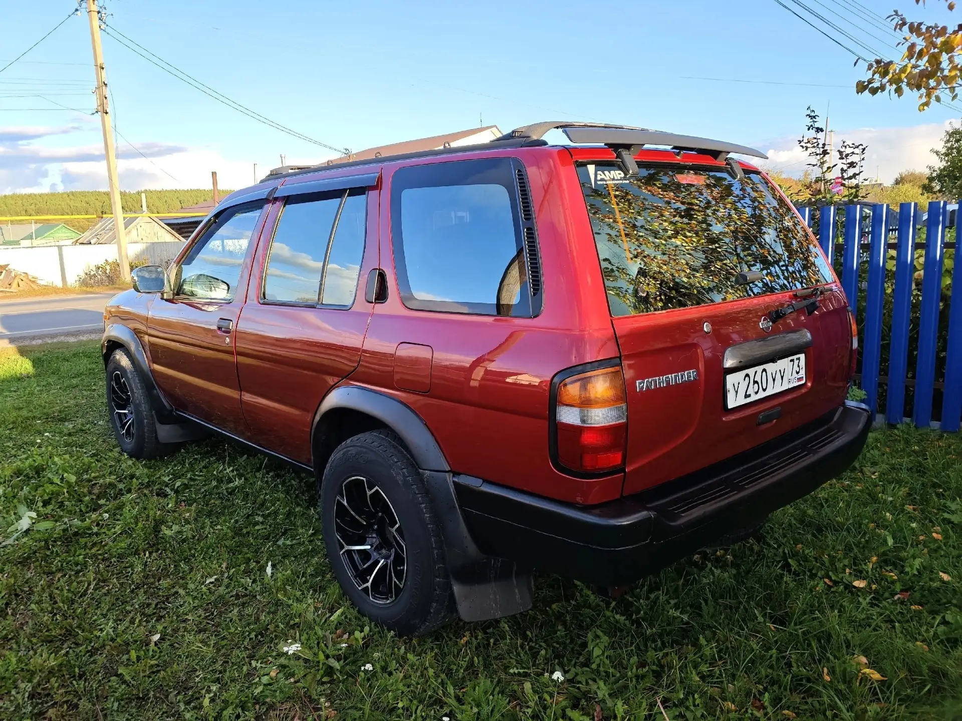 Продам Nissan