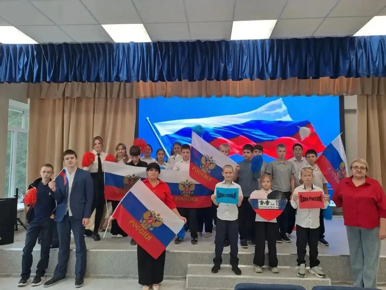 🇷🇺 30 сентября в России отмечается важная историческая дата — День воссоединения Доне...